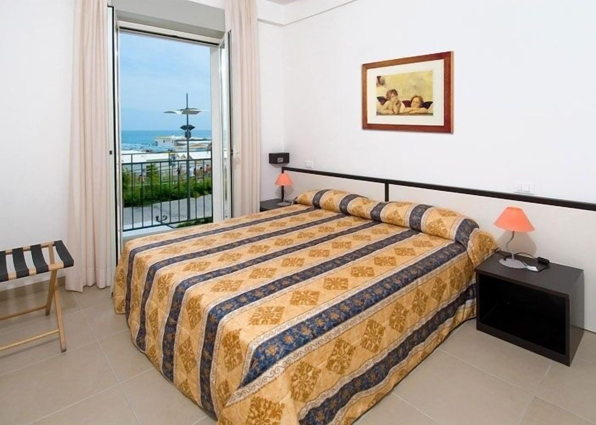 Residence Roxy Misano Adriatico Luaran gambar