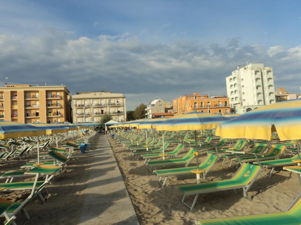 Residence Roxy Misano Adriatico Luaran gambar